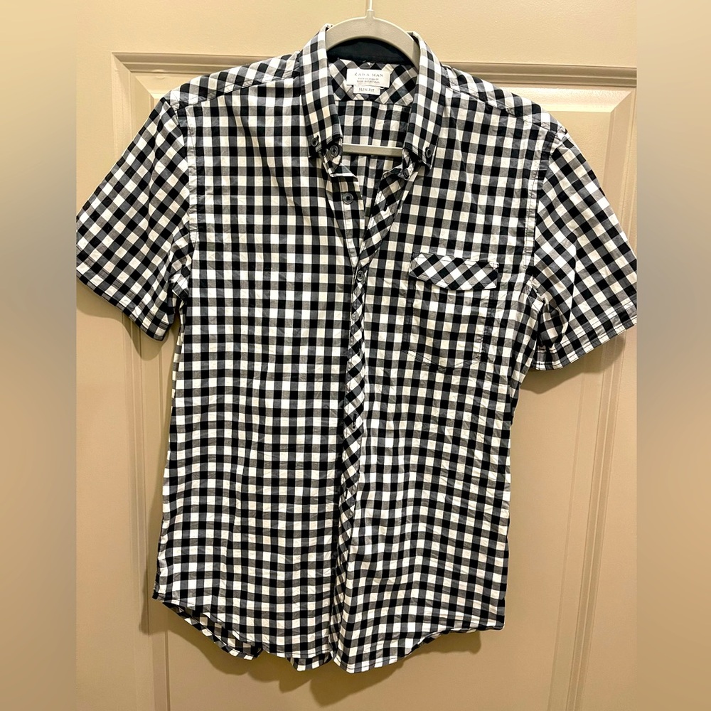 Men’s ZARA black/white checkered print Short Sleeve Medium button down shirt